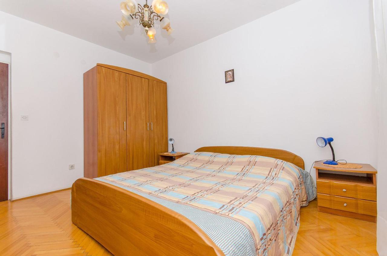 Apartments Kata Supetar Eksteriør bilde